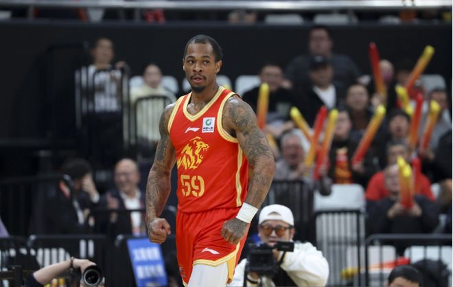 广厦加时117-104力克北控 布朗爆发砍38分助队取连